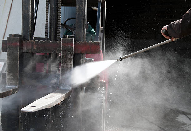 Best Garage Pressure Washing  in Newburgh Heights, OH